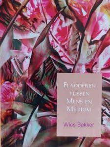 Fladderen tussen Mens en Medium